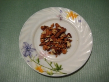 Фото: Почищенные грецкие орехи